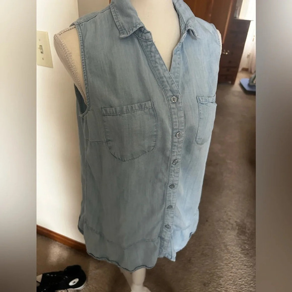 Chicos Lightweight Chambray Tunic Tank Top - Picture 3 of 9